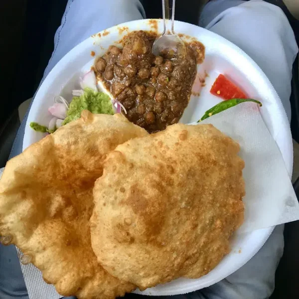 Chola Bhatura