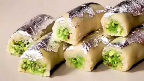 KAJU ROLL
